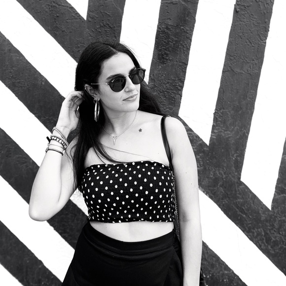 Meet your Posher, Lucila - Picture 1 of 1